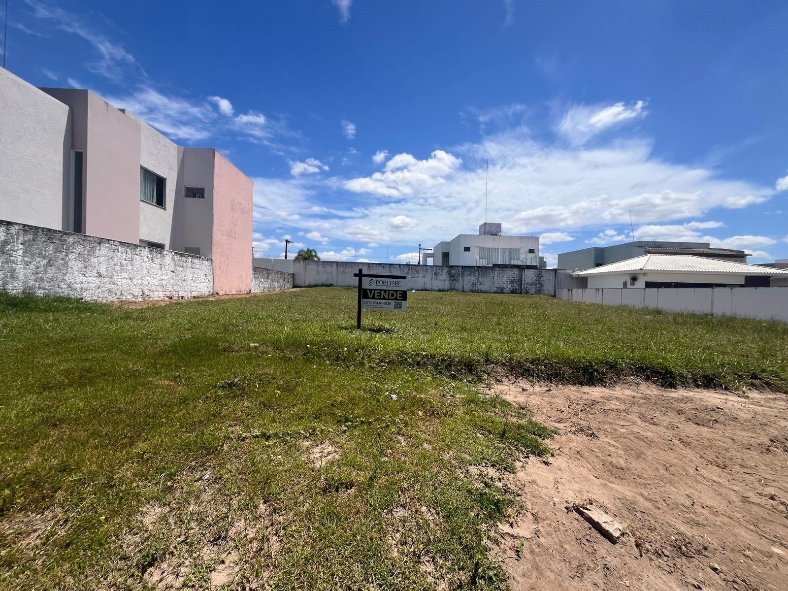 TERRENO A VENDA EM CONDOMÍNIO NA MARIA PRETA